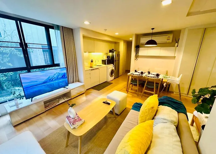 Apartment Cozy Spacious 1br 2bed Gardenview 500m Bts Thonglo, Samitivej, Skv49, Rooftop Pool, Fast 500mbps Wifi *