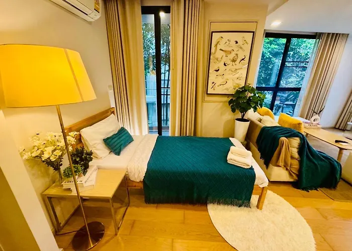 Cozy Spacious 1br 2bed Gardenview 500m Bts Thonglo, Samitivej, Skv49, Rooftop Pool, Fast 500mbps Wifi Apartment