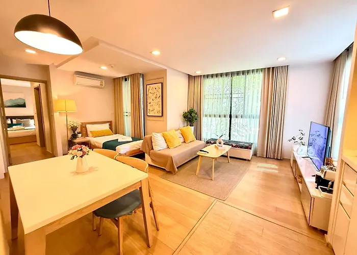 Cozy Spacious 1br 2bed Gardenview 500m Bts Thonglo, Samitivej, Skv49, Rooftop Pool, Fast 500mbps Wifi Apartment Bangkok