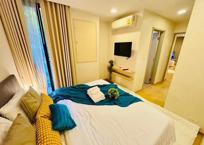 Apartment Cozy Spacious 1br 2bed Gardenview 500m Bts Thonglo, Samitivej, Skv49, Rooftop Pool, Fast 500mbps Wifi