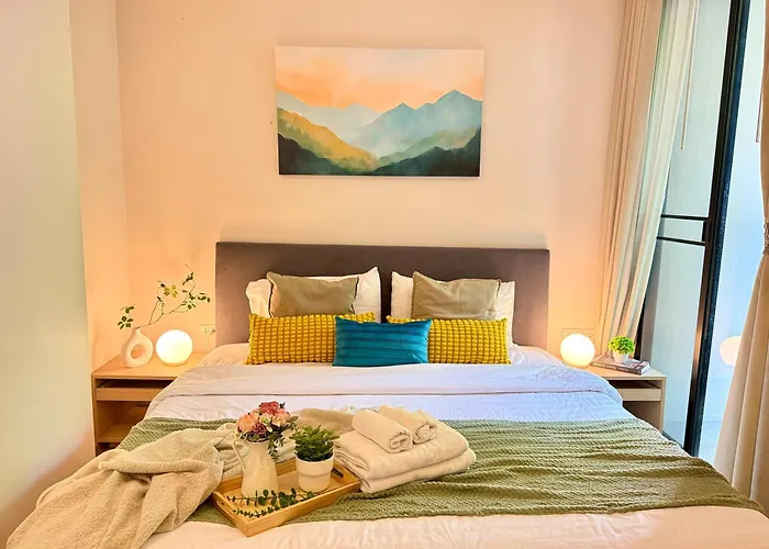 Cozy Spacious 1br 2bed Gardenview 500m Bts Thonglo, Samitivej, Skv49, Rooftop Pool, Fast 500mbps Wifi * Bangkok
