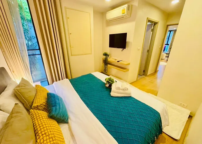 Cozy Spacious 1br 2bed Gardenview 500m Bts Thonglo, Samitivej, Skv49, Rooftop Pool, Fast 500mbps Wifi Apartment *