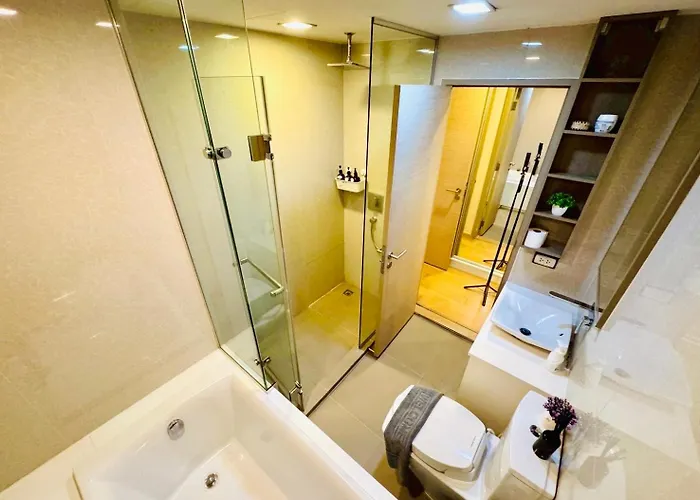 Apartment Cozy Spacious 1br 2bed Gardenview 500m Bts Thonglo, Samitivej, Skv49, Rooftop Pool, Fast 500mbps Wifi