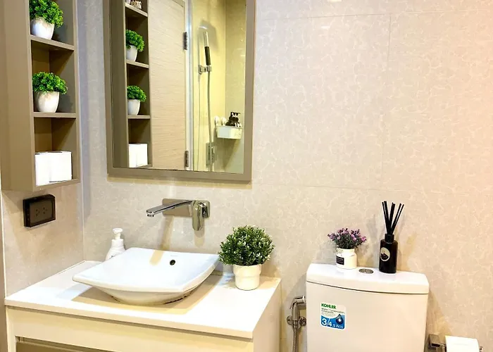 Cozy Spacious 1br 2bed Gardenview 500m Bts Thonglo, Samitivej, Skv49, Rooftop Pool, Fast 500mbps Wifi * Bangkok