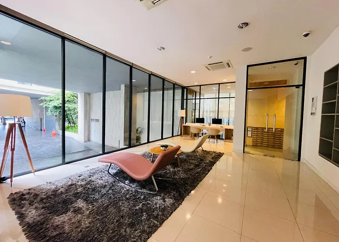 Apartment Cozy Spacious 1br 2bed Gardenview 500m Bts Thonglo, Samitivej, Skv49, Rooftop Pool, Fast 500mbps Wifi Bangkok
